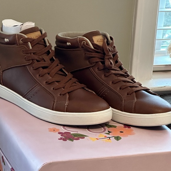 Gently used ALDO HIGH TOP LACEUP SNEAKERS - Picture 11 of 14